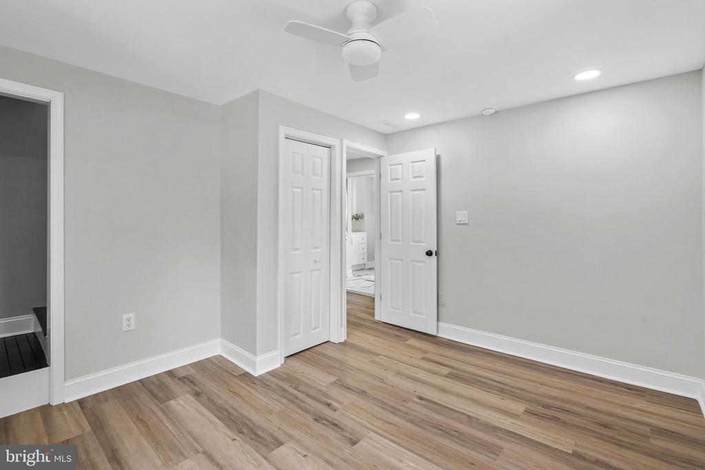 1082 EDGE HILL ROAD