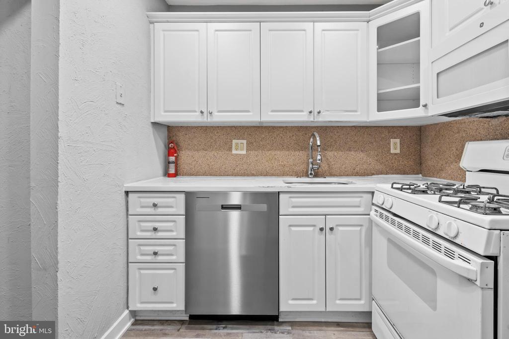 119 MEADOWVIEW LANE Unit: 119