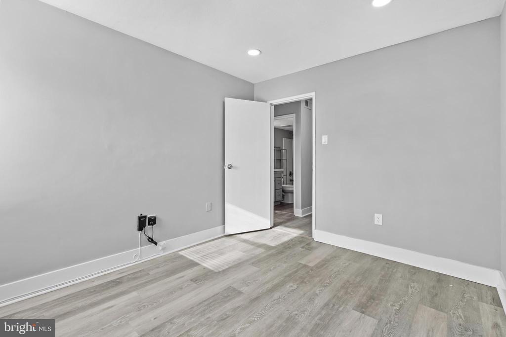 119 MEADOWVIEW LANE Unit: 119
