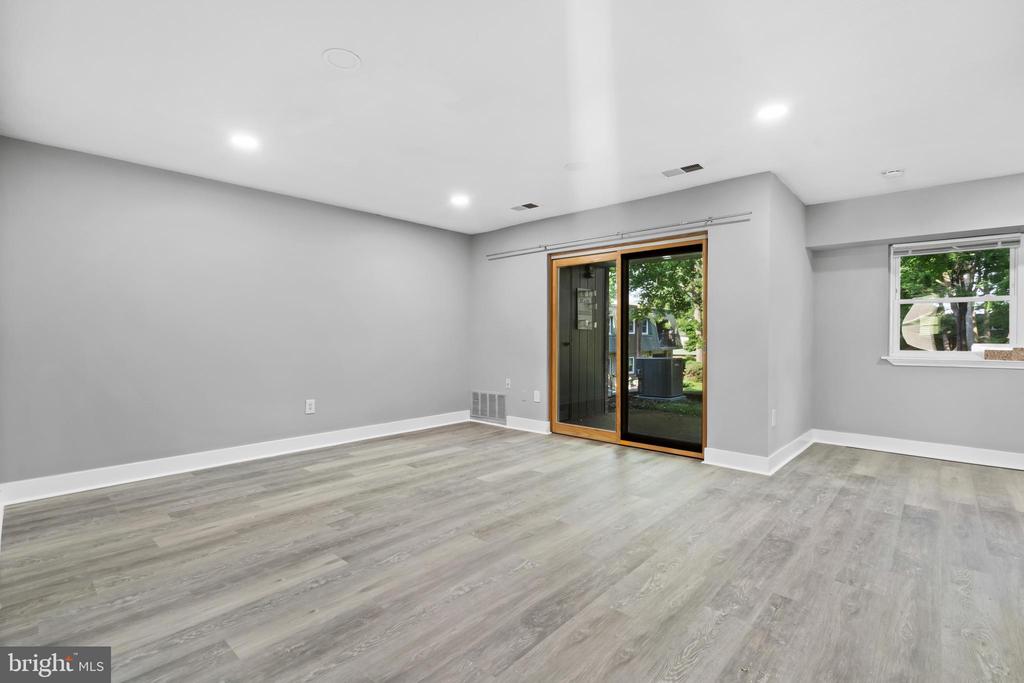 119 MEADOWVIEW LANE Unit: 119