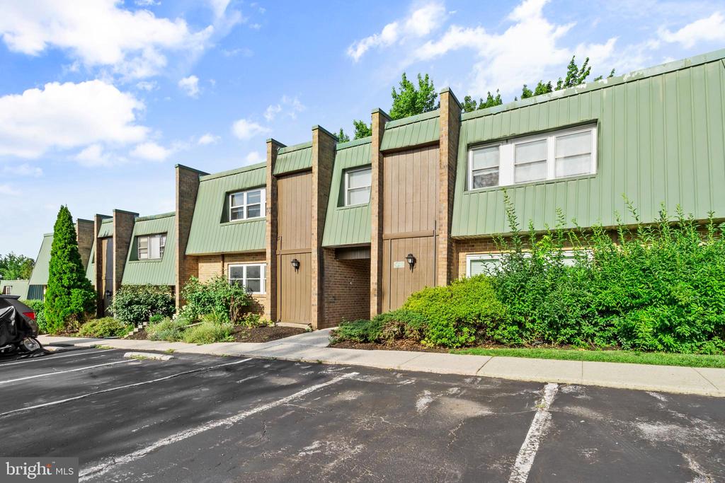 119 MEADOWVIEW LANE Unit: 119