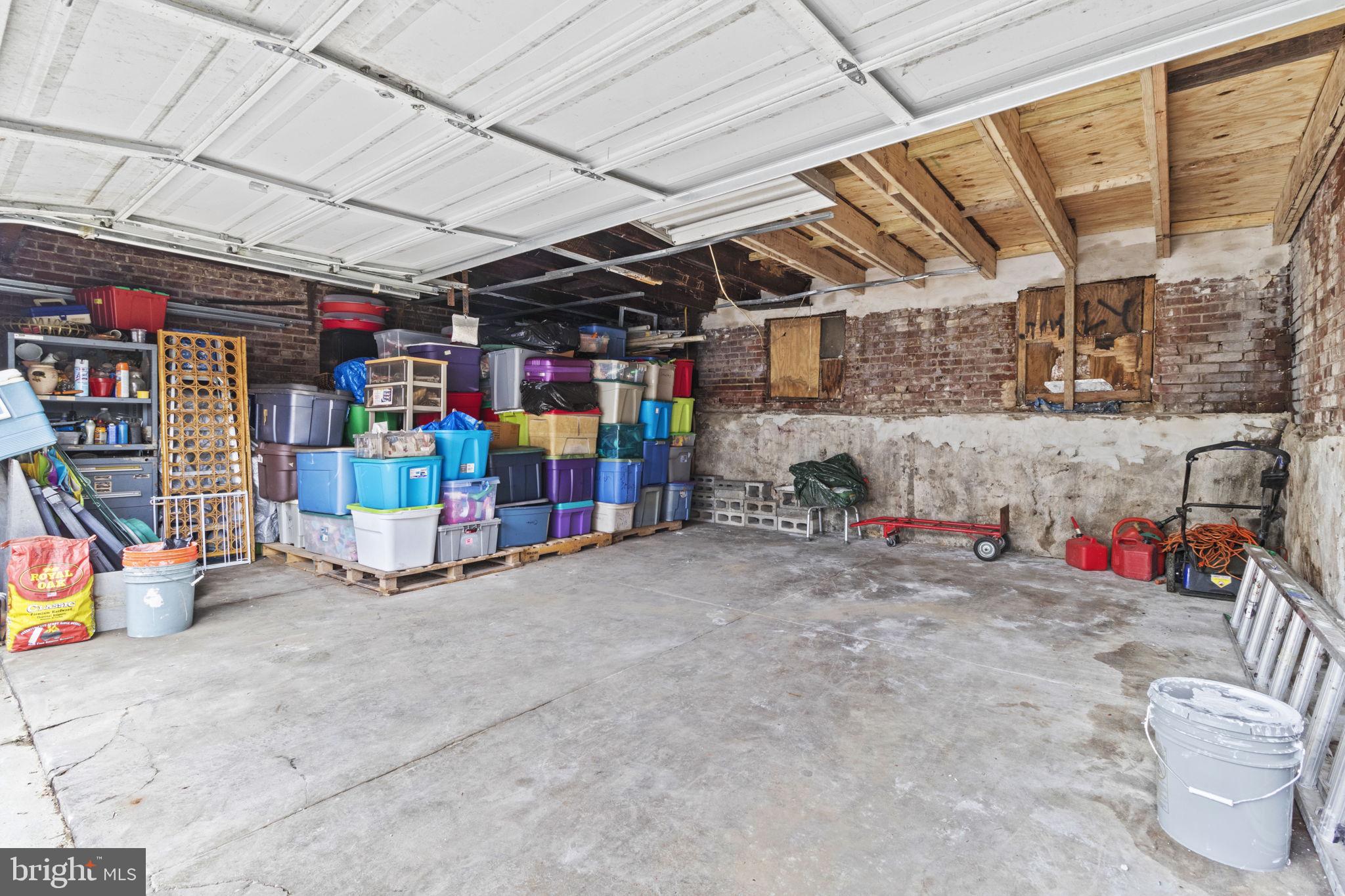 4416 DEVEREAUX STREET