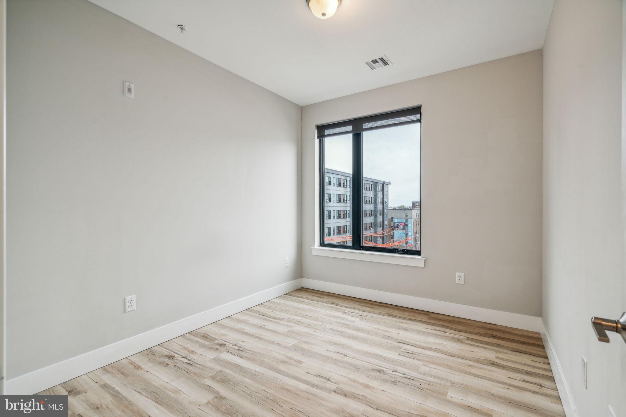 12 S 43RD STREET 503