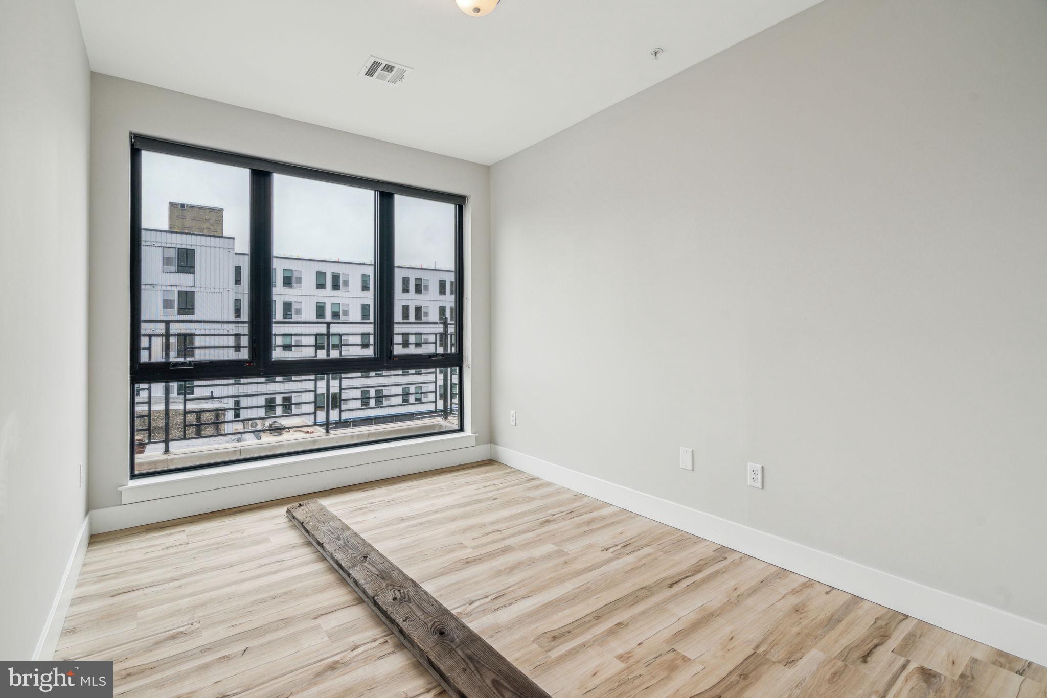 12 S 43RD STREET 503