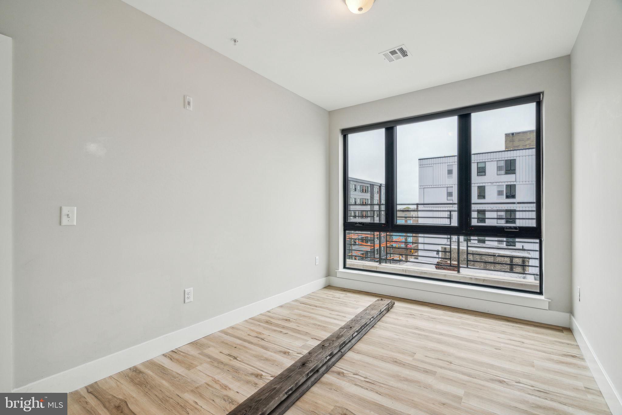 12 S 43RD STREET 503
