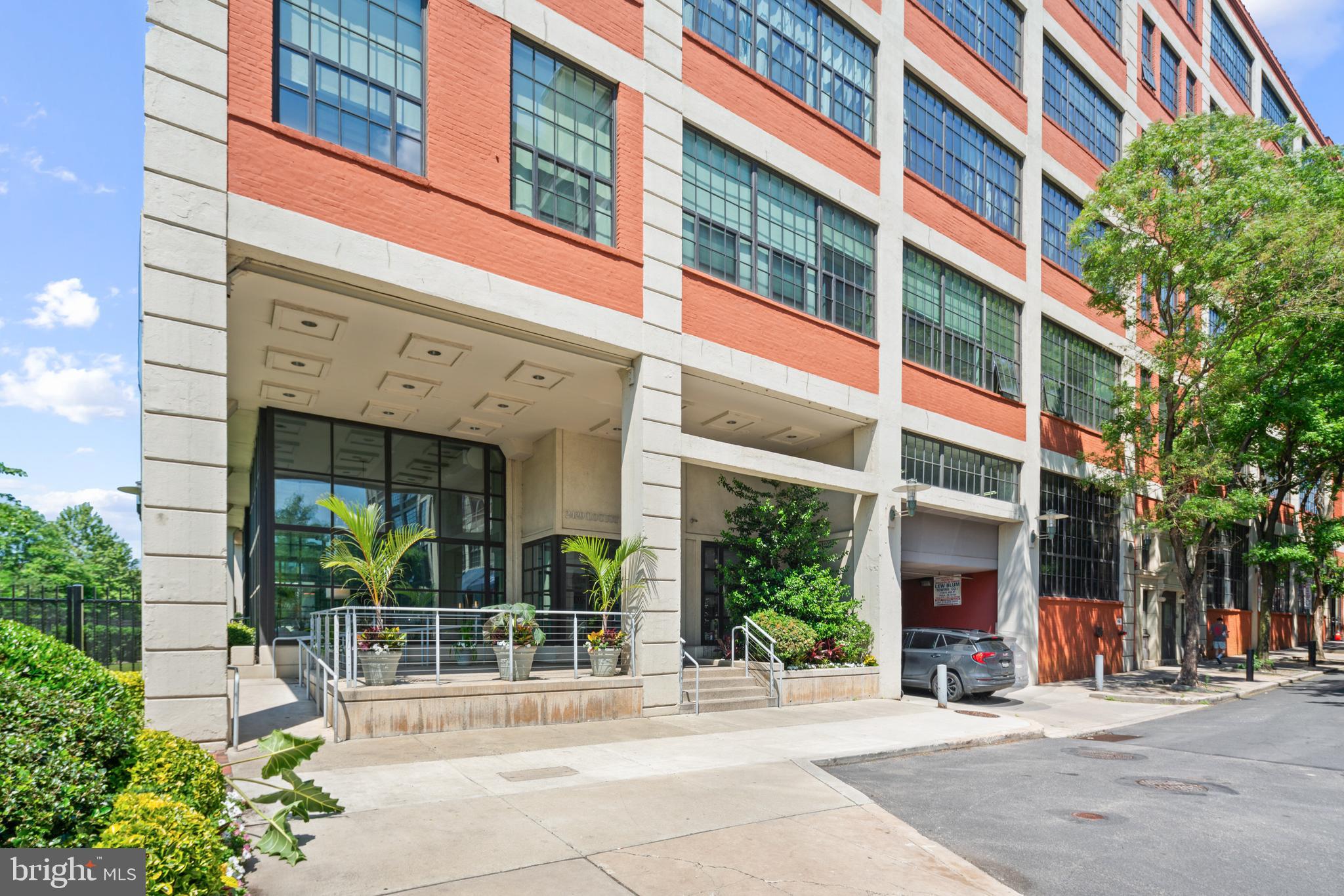 2429 Locust St #617