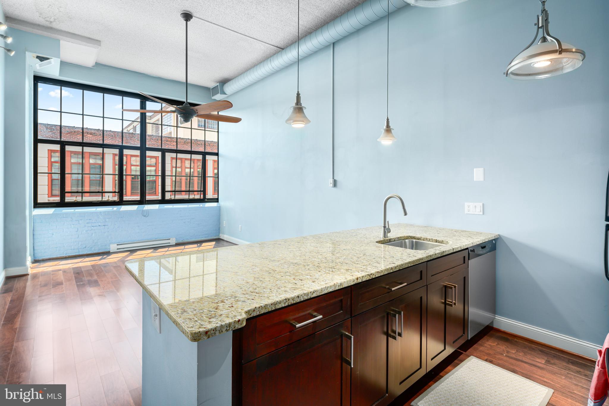2429 Locust St #617