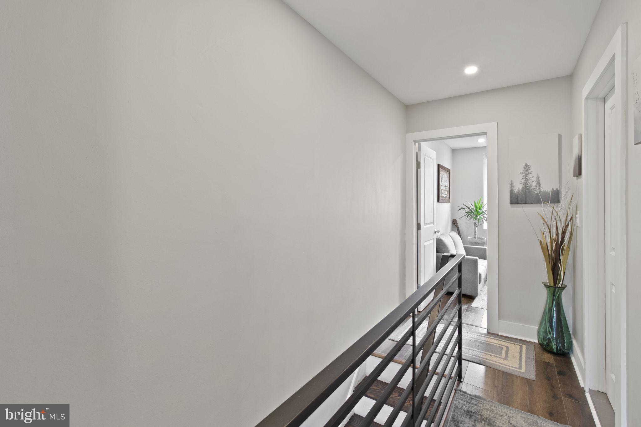 1918 HOFFMAN STREET