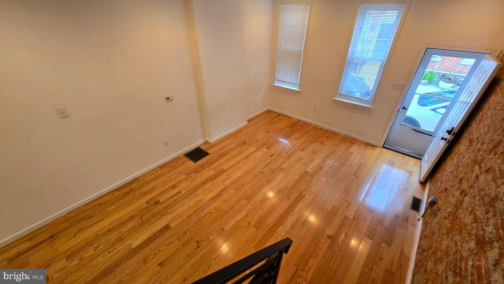 835 LIVINGSTON STREET