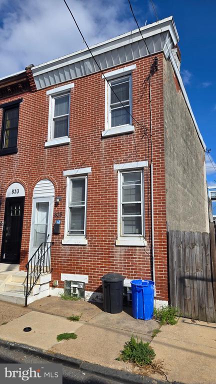 835 LIVINGSTON STREET