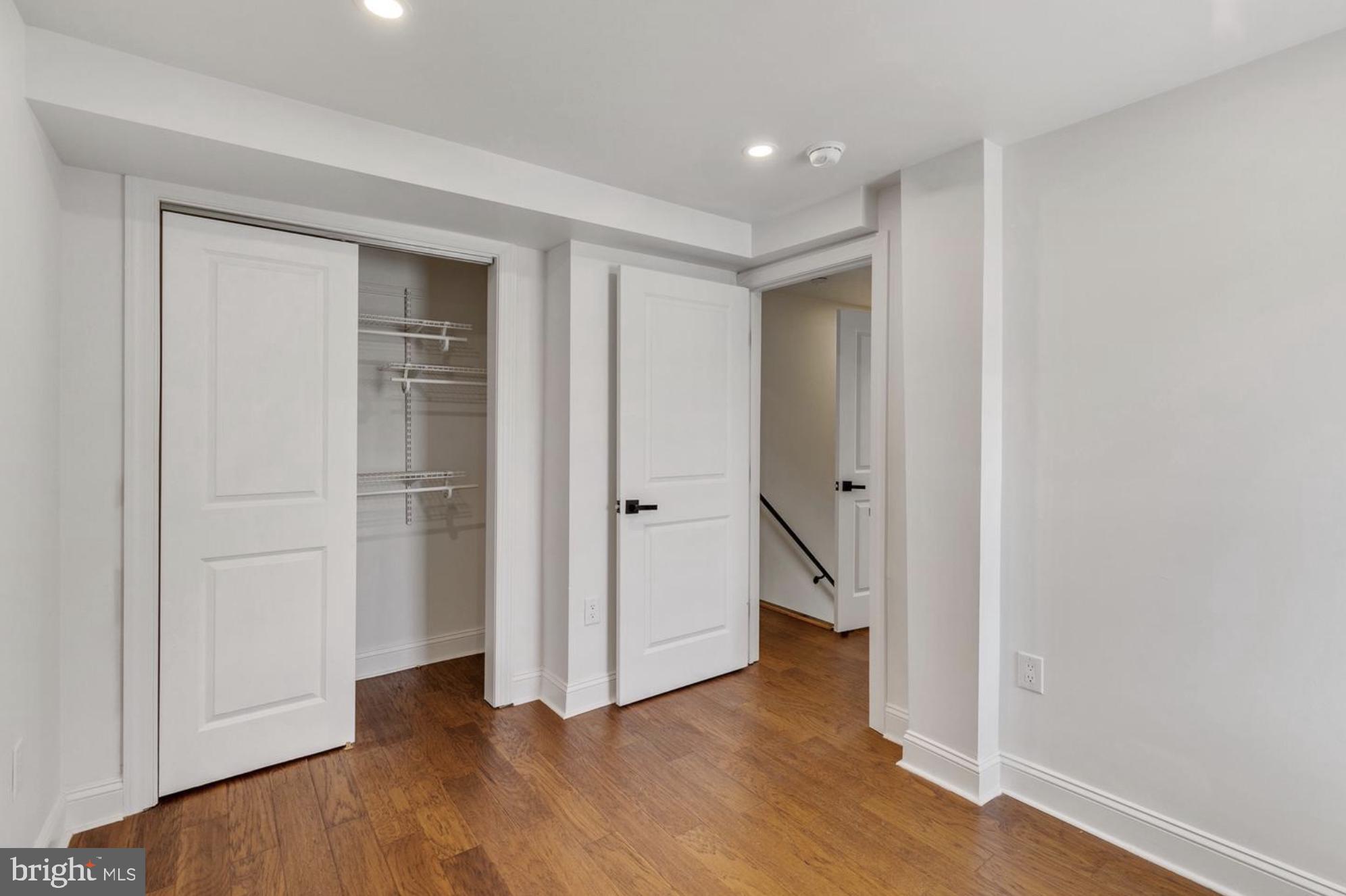 835 CORINTHIAN AVENUE 2