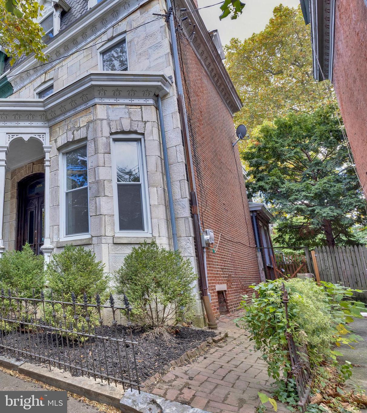 3706 SPRING GARDEN STREET