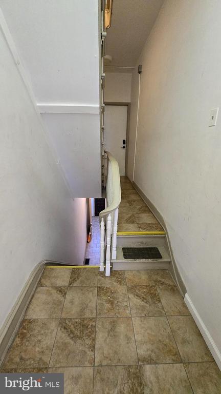 1304 E COLUMBIA AVENUE 2ND FLOOR