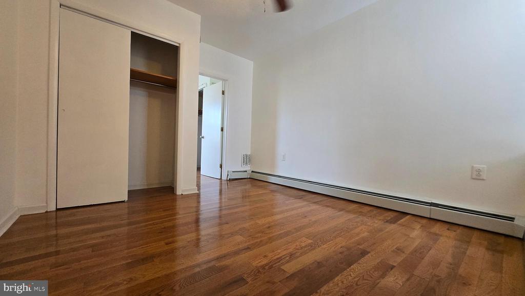 1304 E COLUMBIA AVENUE 2ND FLOOR