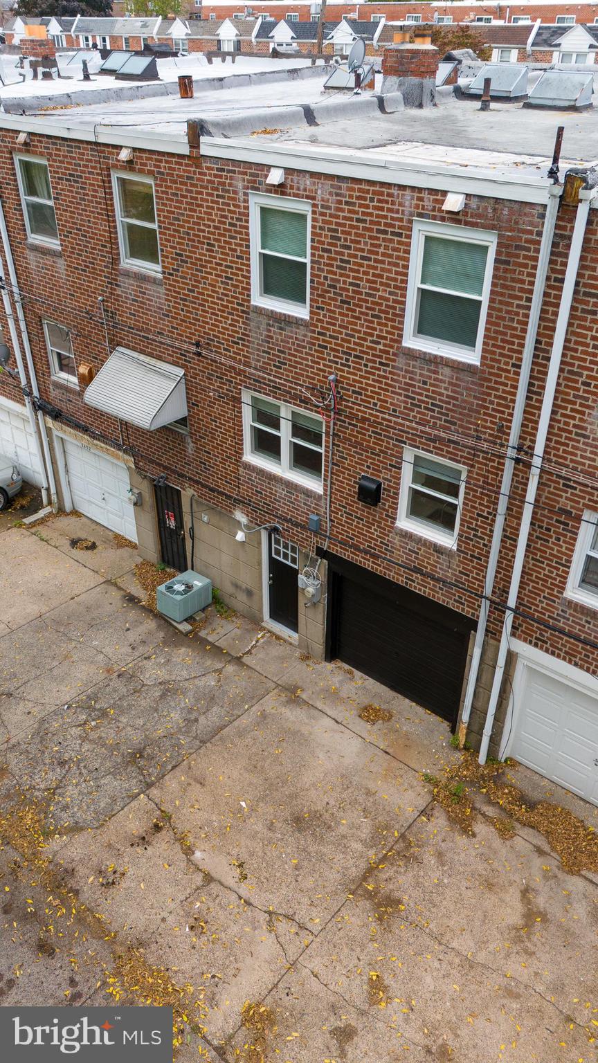 7450 BROCKTON ROAD