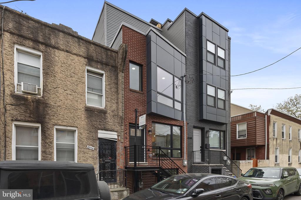 2246 EARP STREET