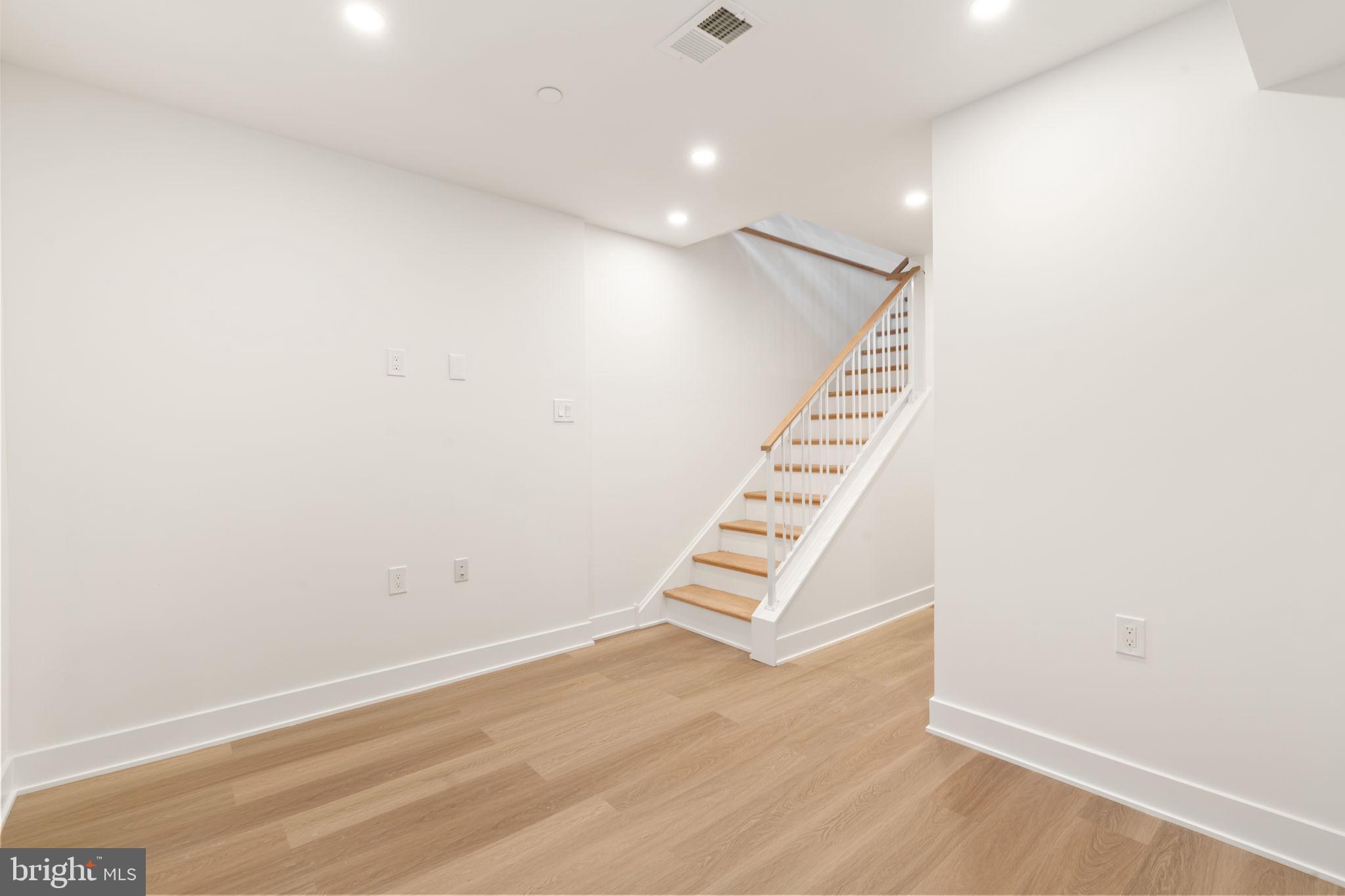 1935 KATER STREET