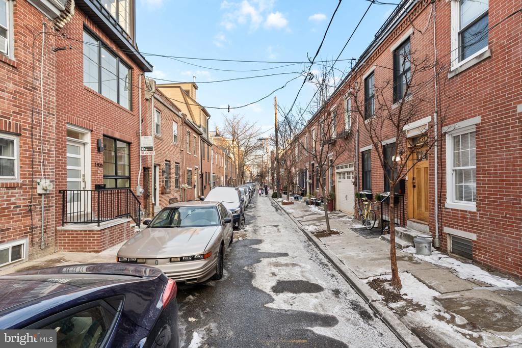 1935 KATER STREET