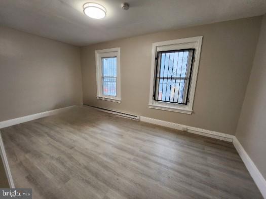 348 W QUEEN LANE