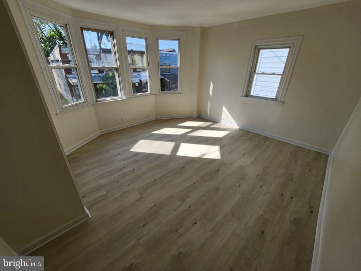 346 W QUEEN LANE 2
