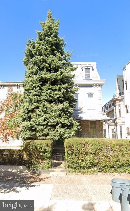 4033 WALNUT STREET