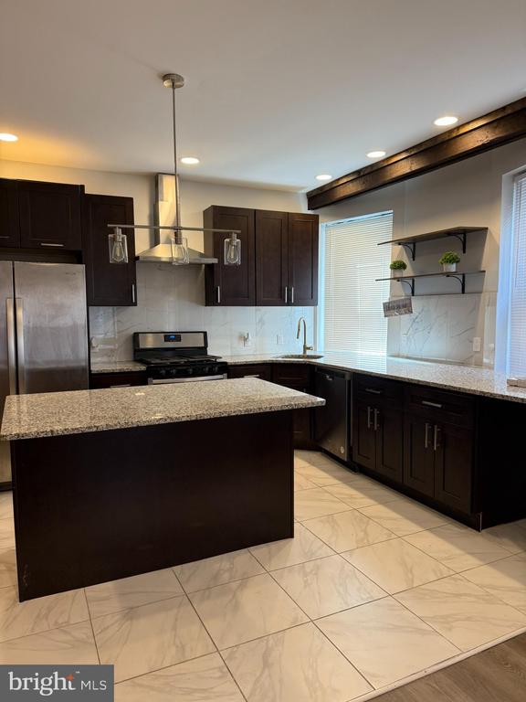 5330 ANGORA TERRACE 1
