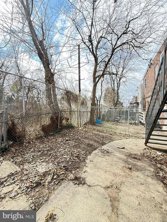 5330 ANGORA TERRACE 1