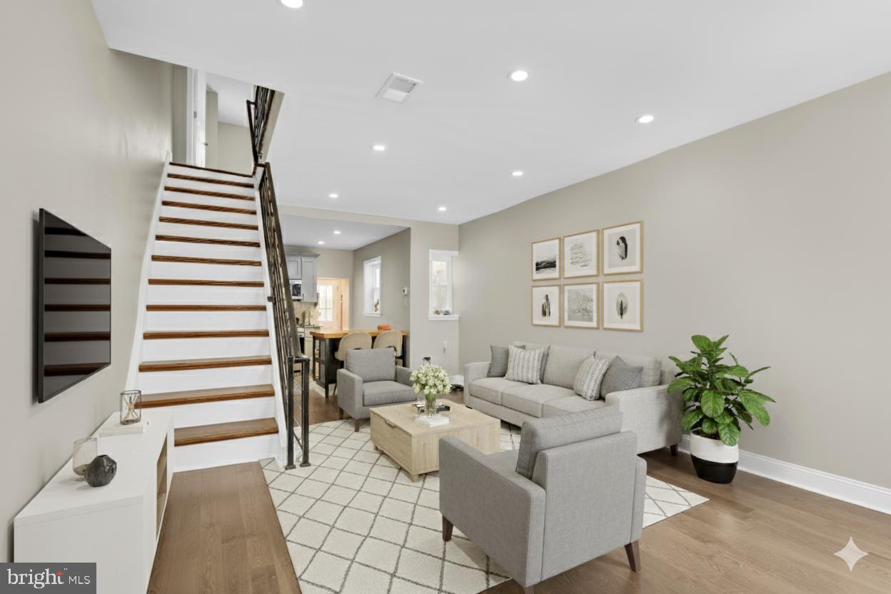 113 ROSEBERRY STREET