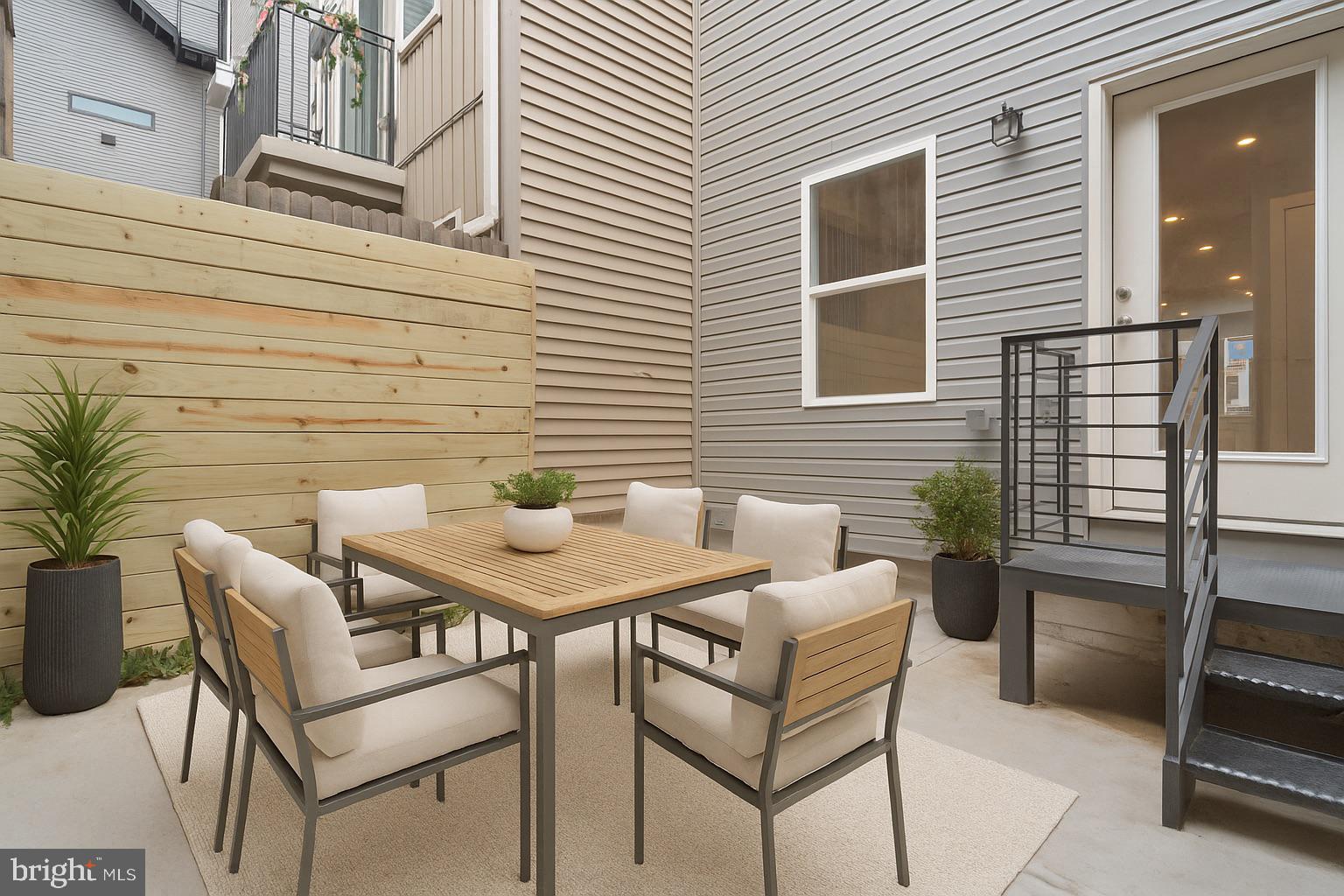 1432 OGDEN STREET 1