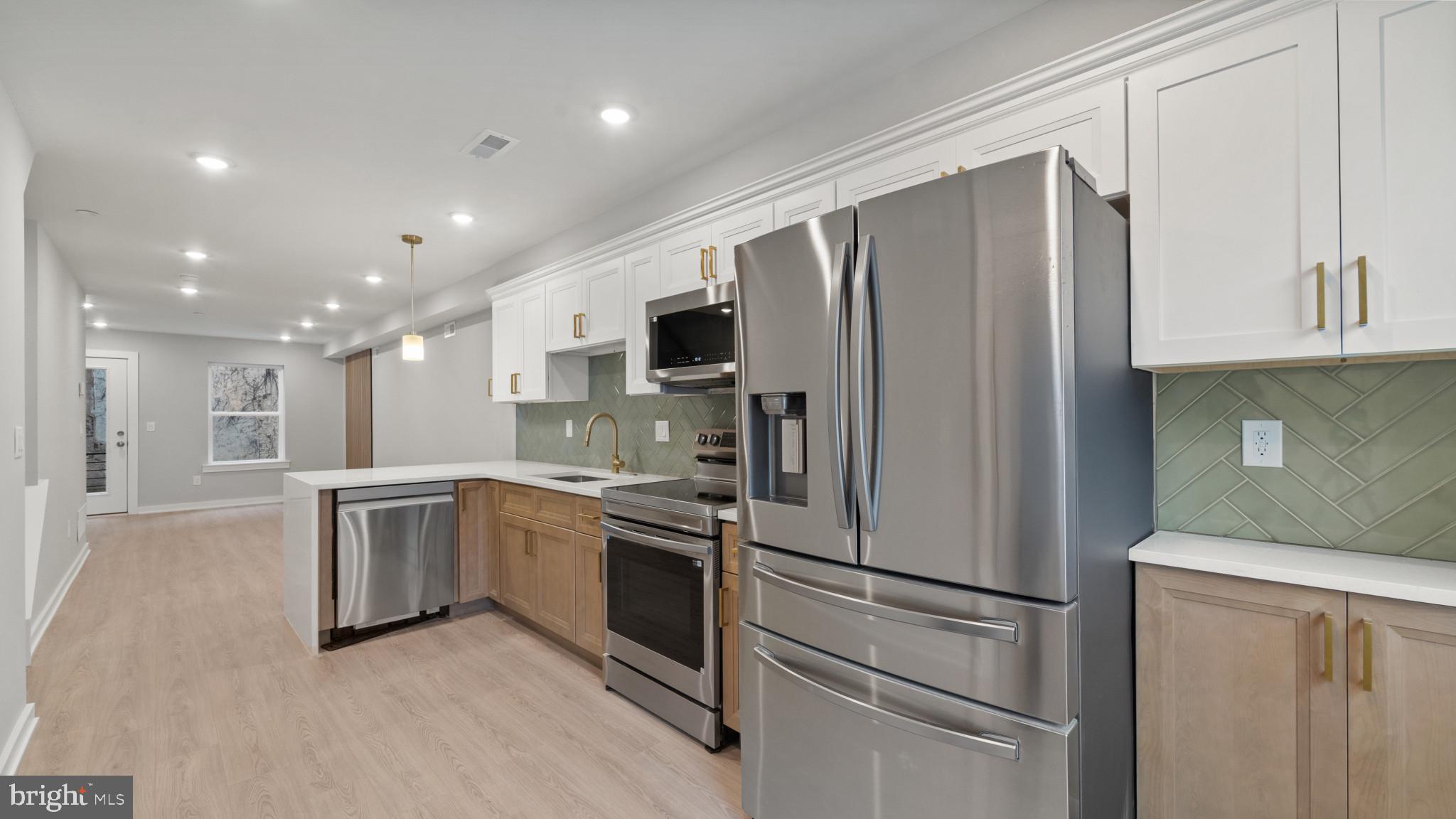 1432 OGDEN STREET 1