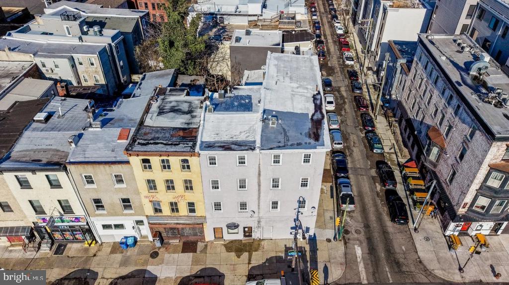 701 W GIRARD AVENUE 3