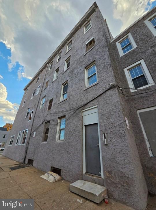 701 W GIRARD AVENUE 3