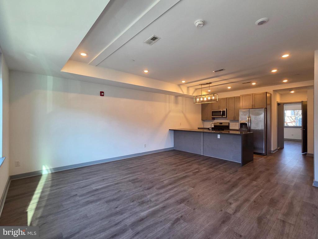413 W BERKS STREET UNIT 2