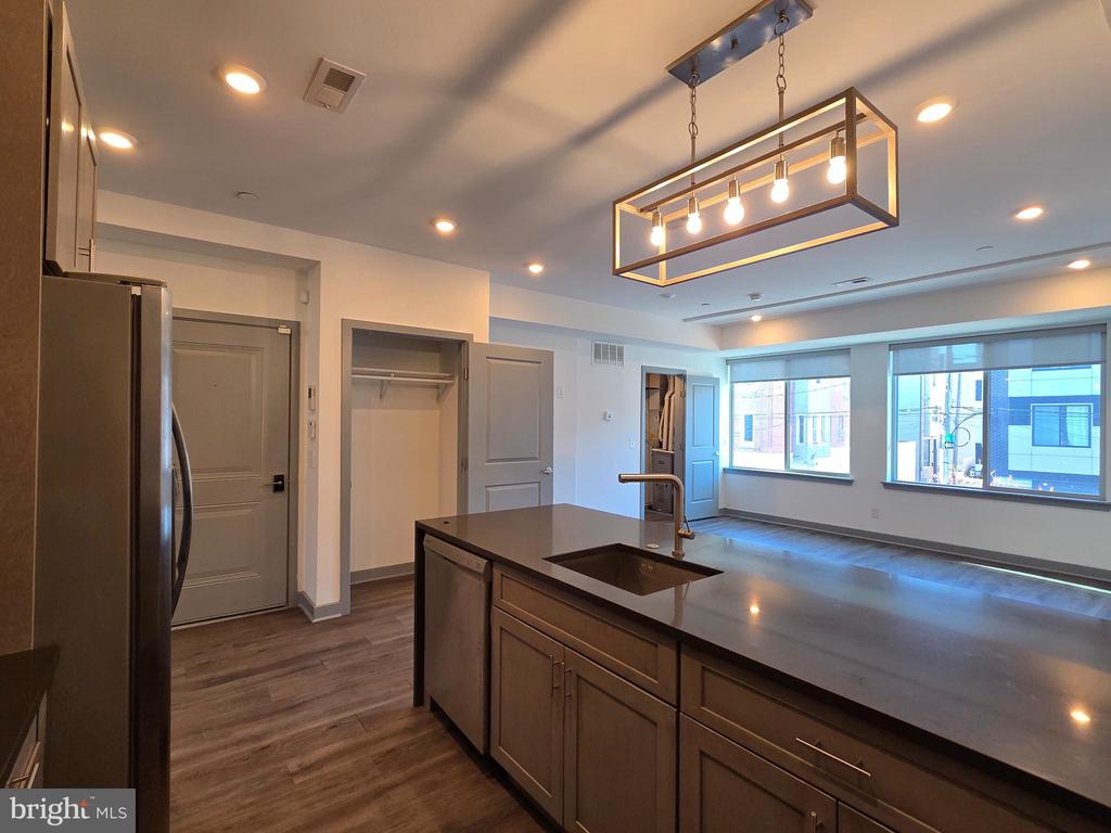 413 W BERKS STREET UNIT 2