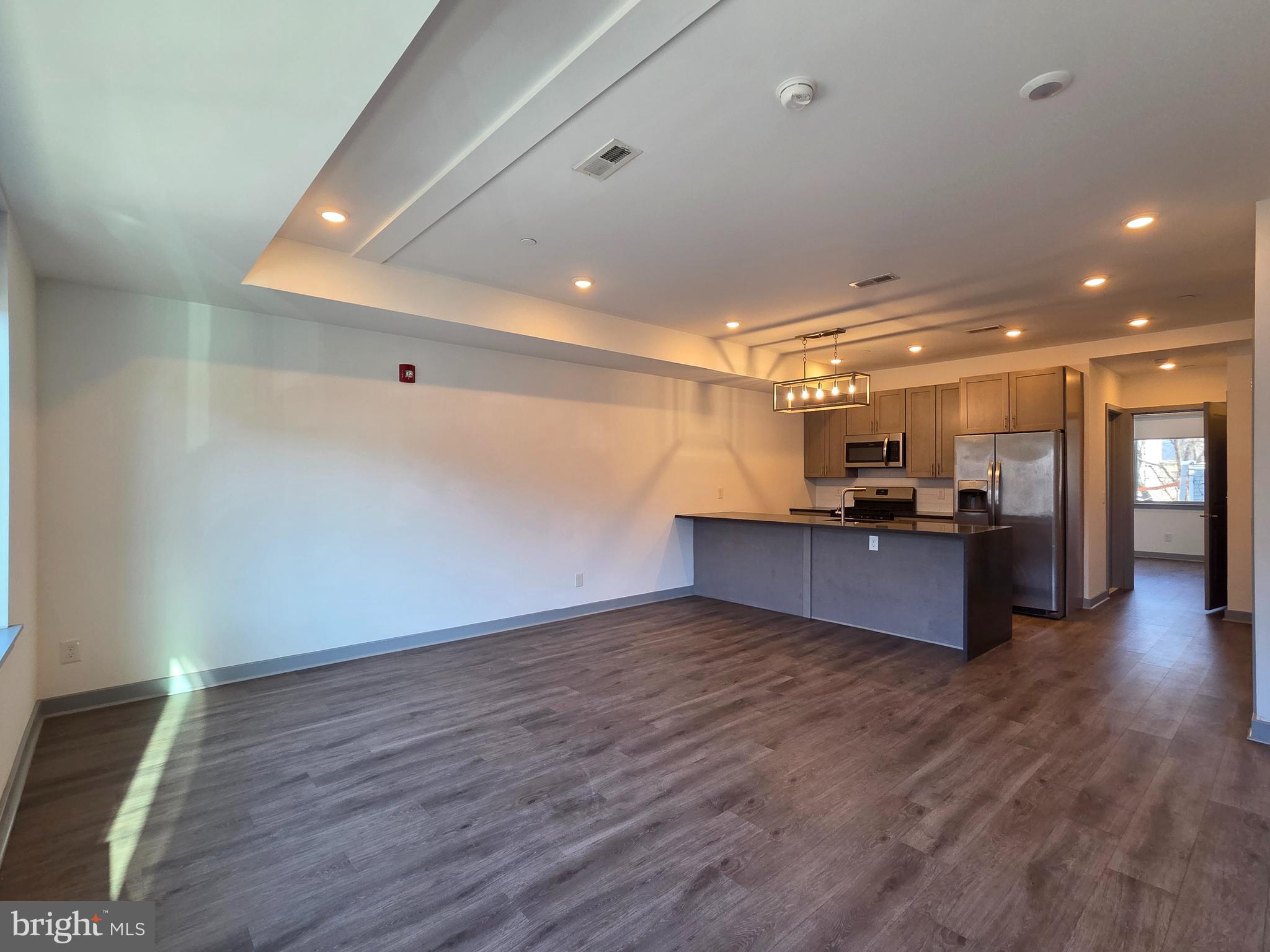 413 W BERKS STREET UNIT 2