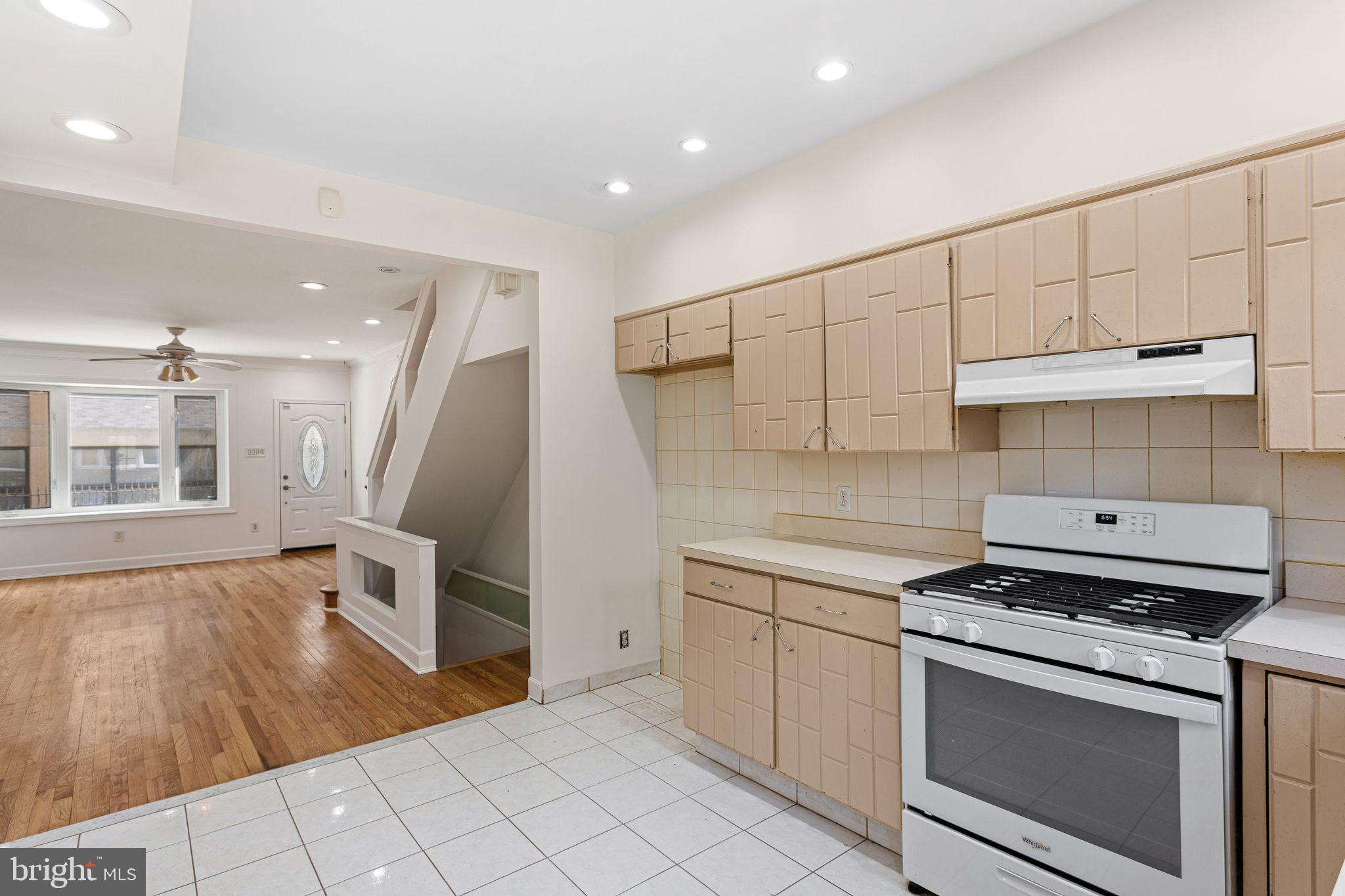 2416 S BOUVIER STREET