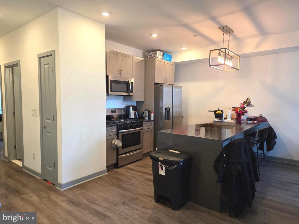 413 W BERKS STREET UNIT 1