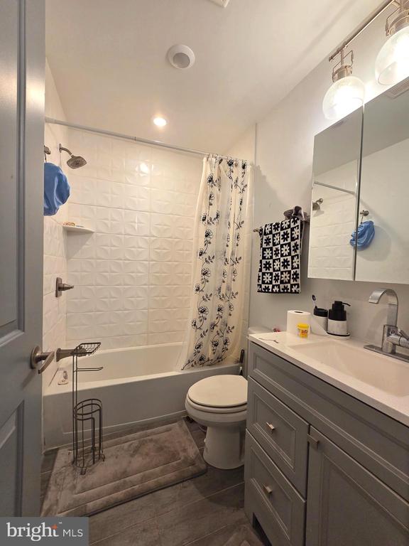 413 W BERKS STREET UNIT 1