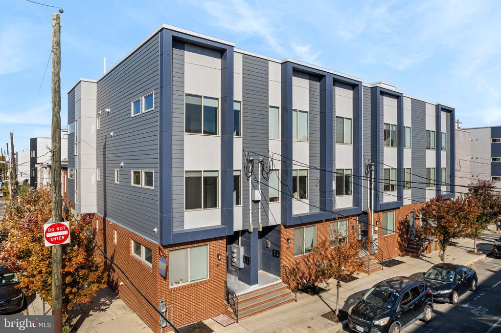 413 W BERKS STREET UNIT 1