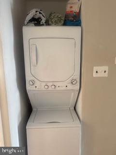 6232 RIDGE AVENUE 2ND FLOOR