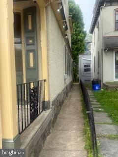 6232 RIDGE AVENUE 1ST FLOOR FRONT