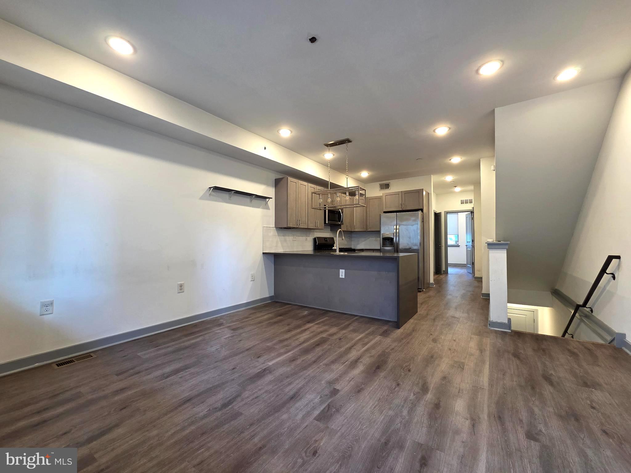 417 W BERKS STREET 1
