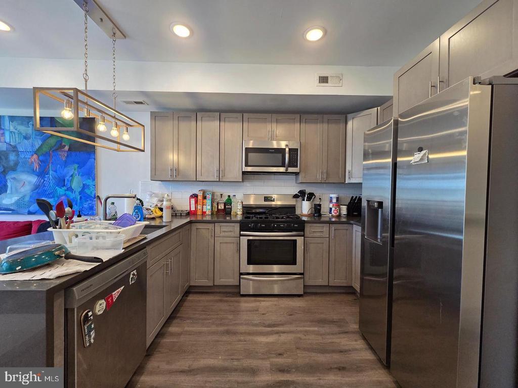 417 W BERKS STREET Unit: 2