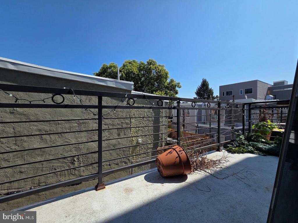 417 W BERKS STREET Unit: 2
