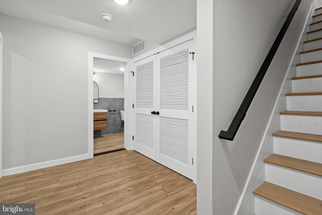871 N PRESTON STREET Unit: 1