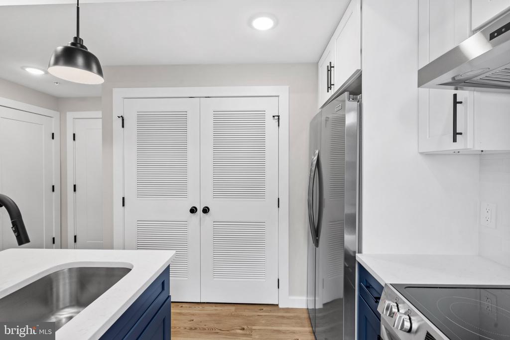 871 N PRESTON STREET Unit: 5