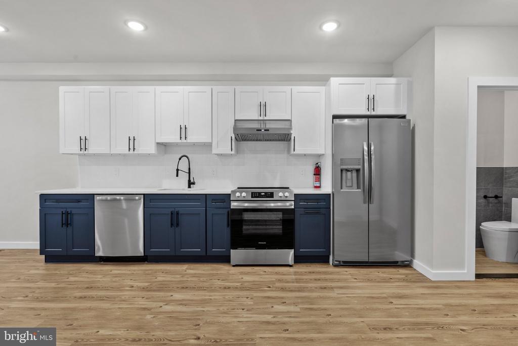 871 N PRESTON STREET Unit: 5