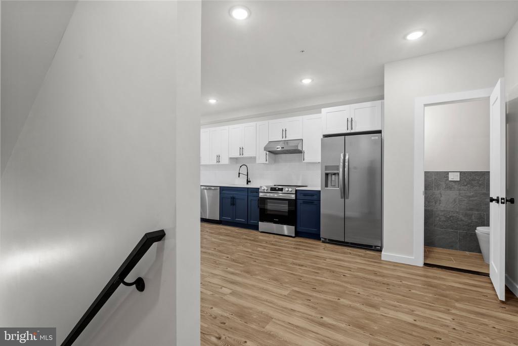 871 N PRESTON STREET Unit: 7