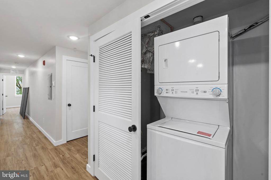 871 N PRESTON STREET Unit: 7