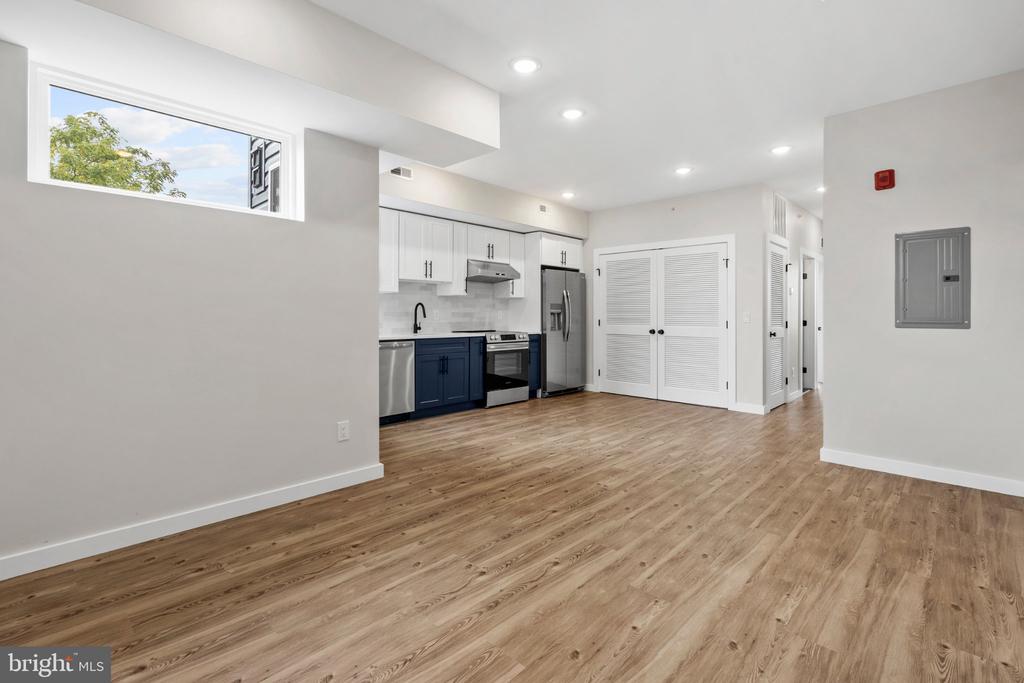 871 N PRESTON STREET Unit: 7